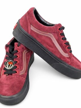 Disney x Vans Old Skool Stackform Poison Apple Mahogany Women’s 7.5 (Men’s 6)